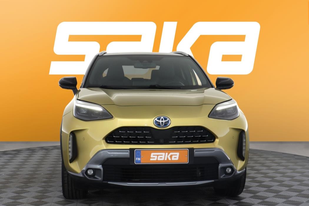 TOYOTA Yaris Cross 2021