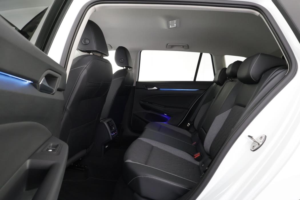 VOLKSWAGEN Golf 2026
