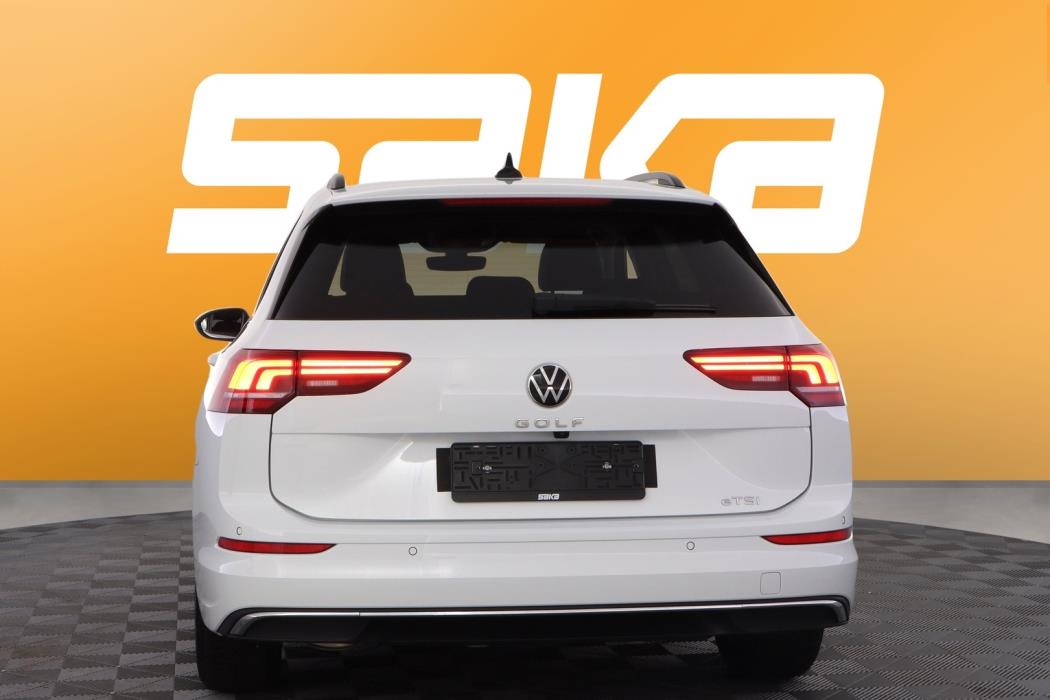 VOLKSWAGEN Golf 2026