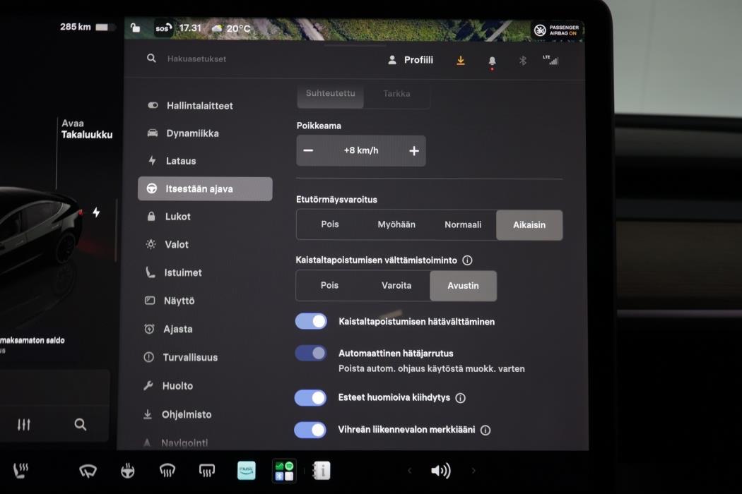 TESLA Model 3 2022