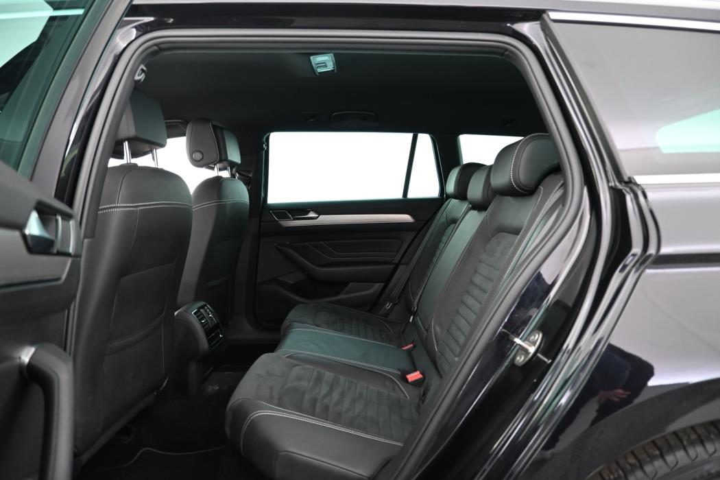 VOLKSWAGEN Passat 2022
