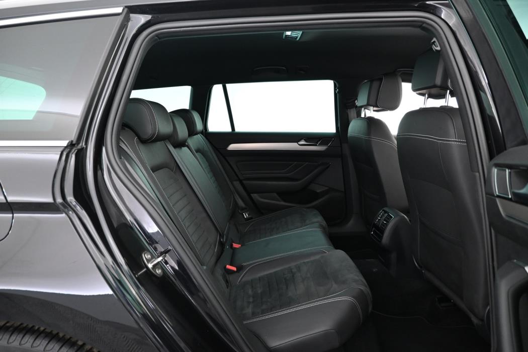 VOLKSWAGEN Passat 2022