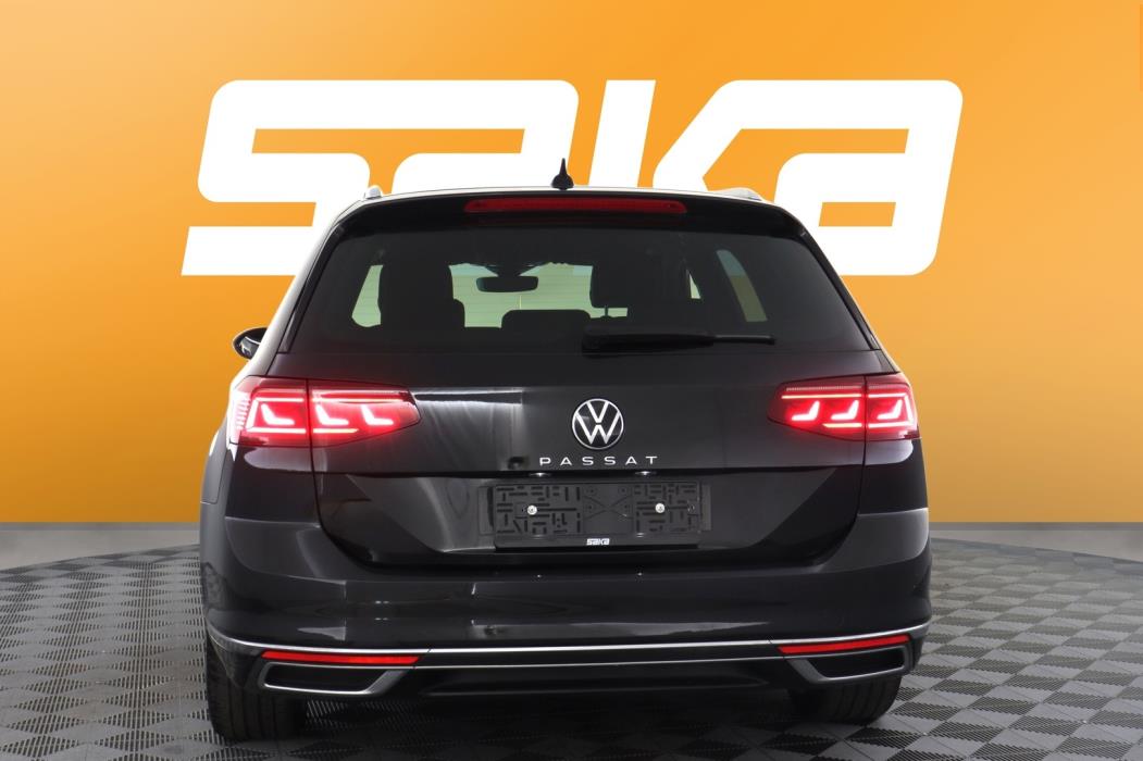 VOLKSWAGEN Passat 2022