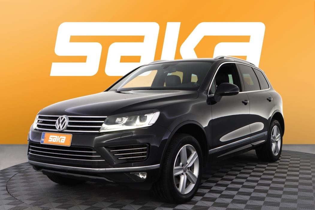 VOLKSWAGEN Touareg 2015