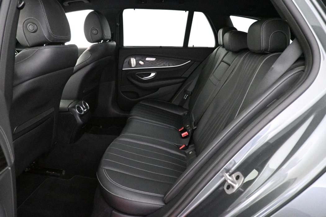 MERCEDES-BENZ E 2023