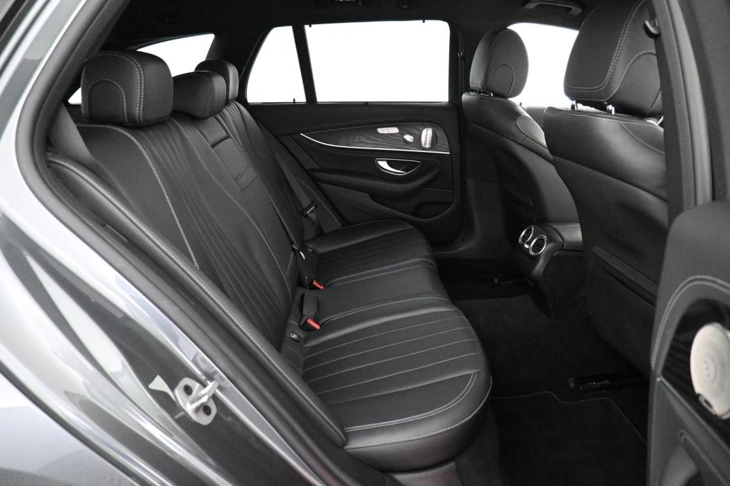 MERCEDES-BENZ E 2023