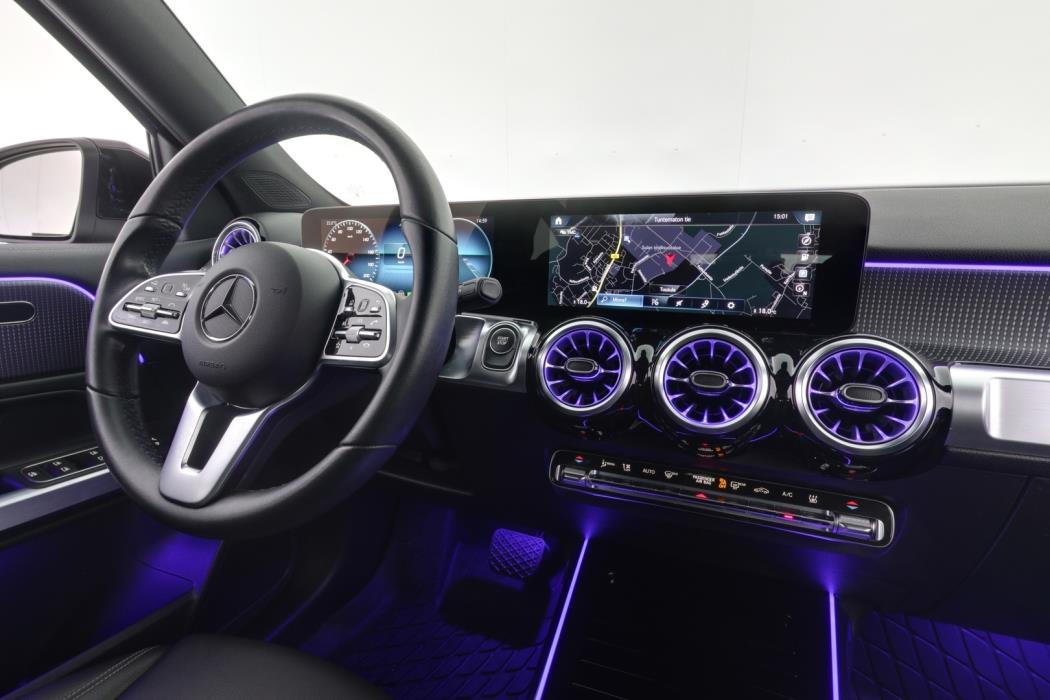 MERCEDES-BENZ EQB 2023