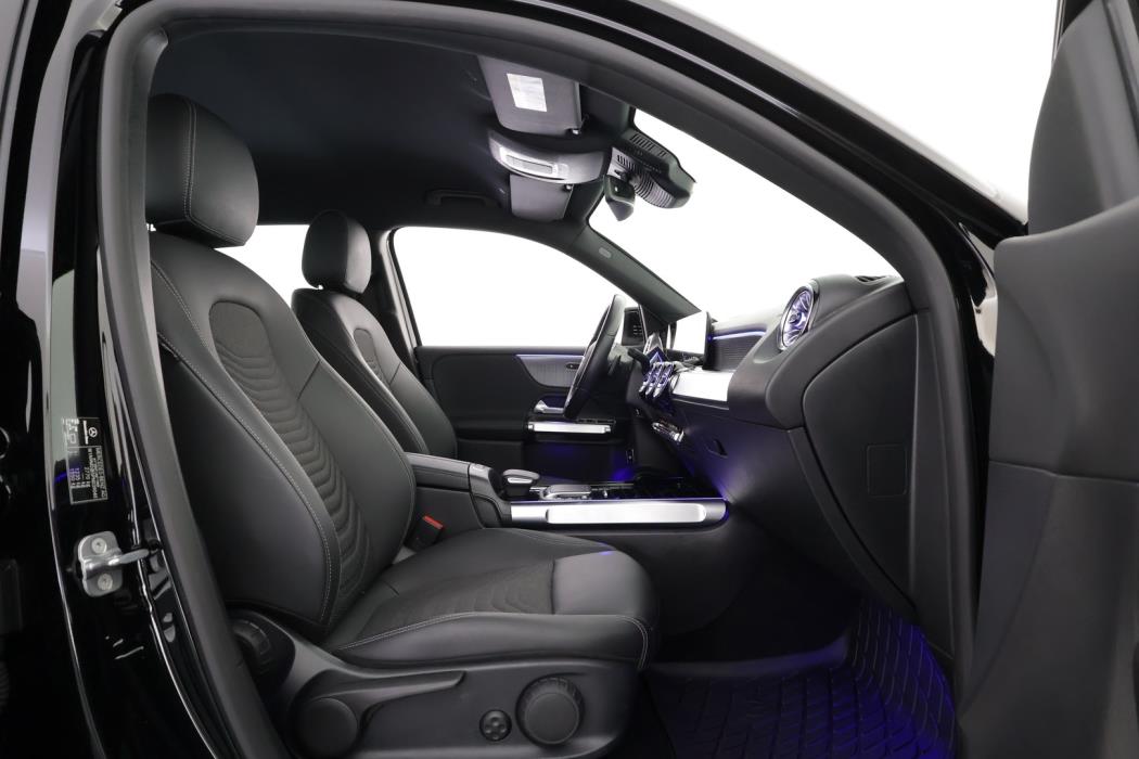 MERCEDES-BENZ EQB 2023