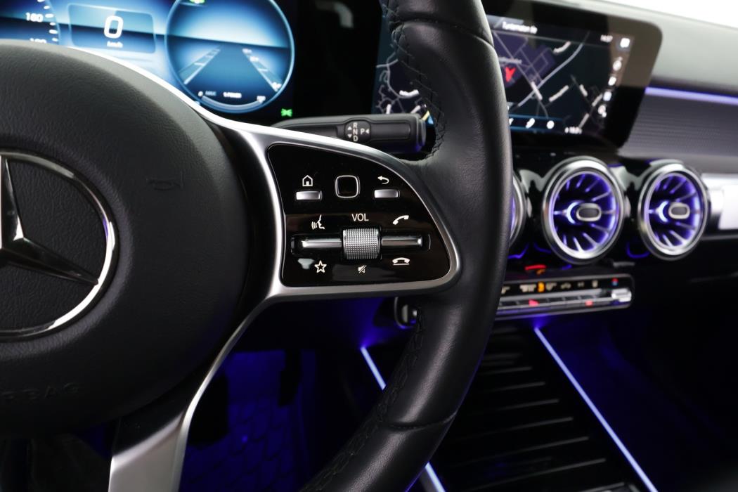MERCEDES-BENZ EQB 2023