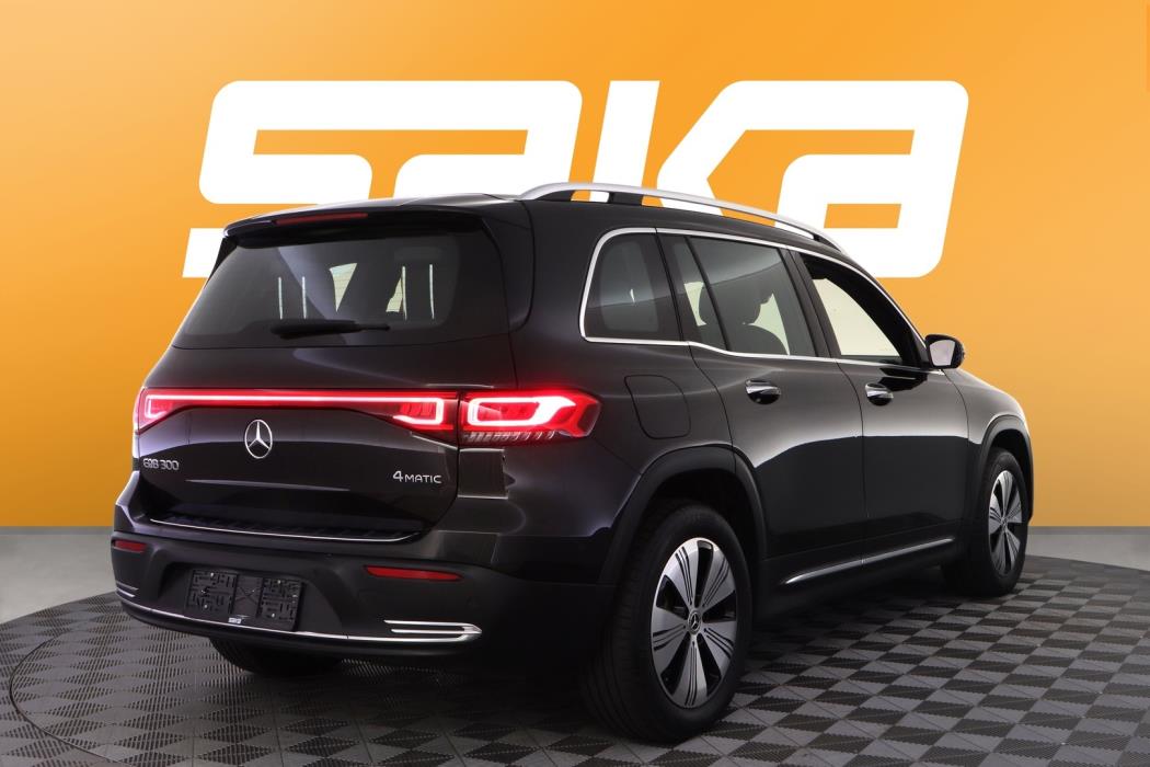 MERCEDES-BENZ EQB 2023