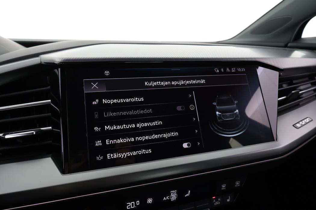 AUDI Q4 e-tron 2022