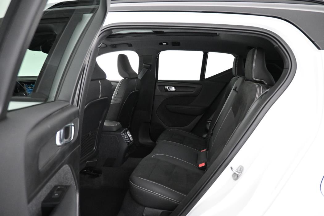 VOLVO XC40 2022