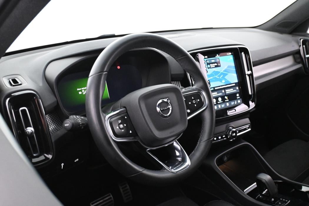 VOLVO XC40 2022