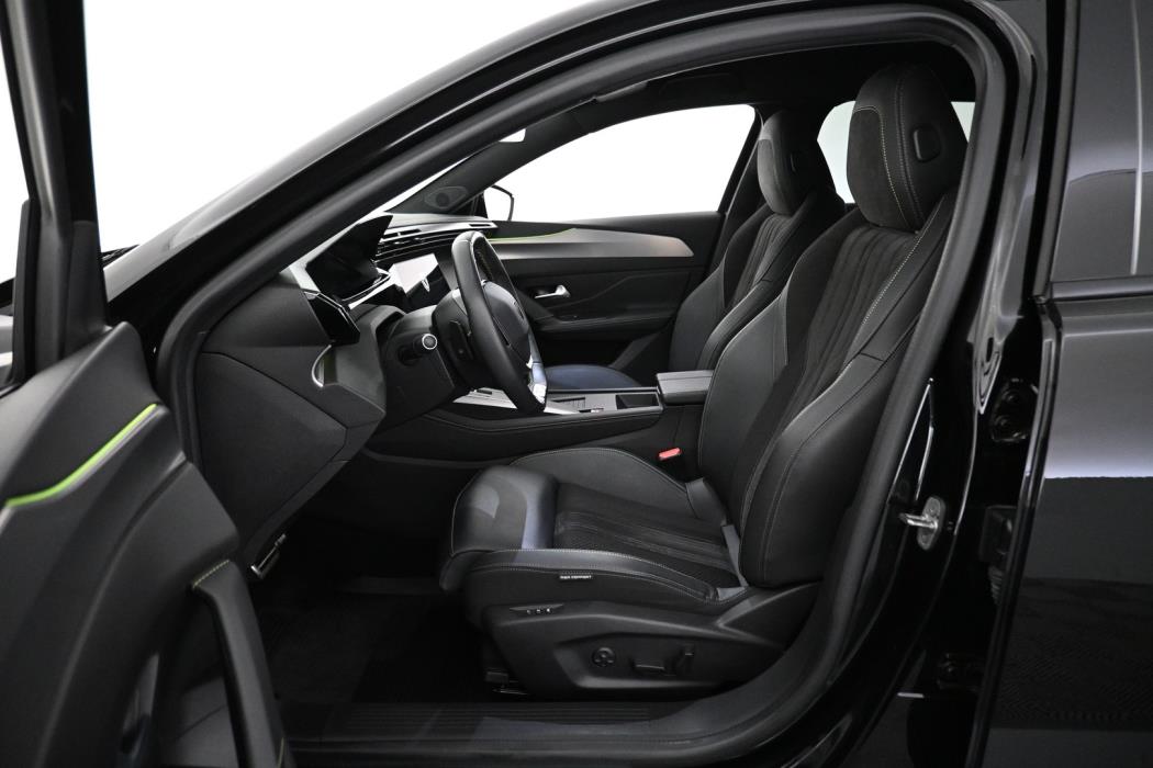 PEUGEOT 408 2024