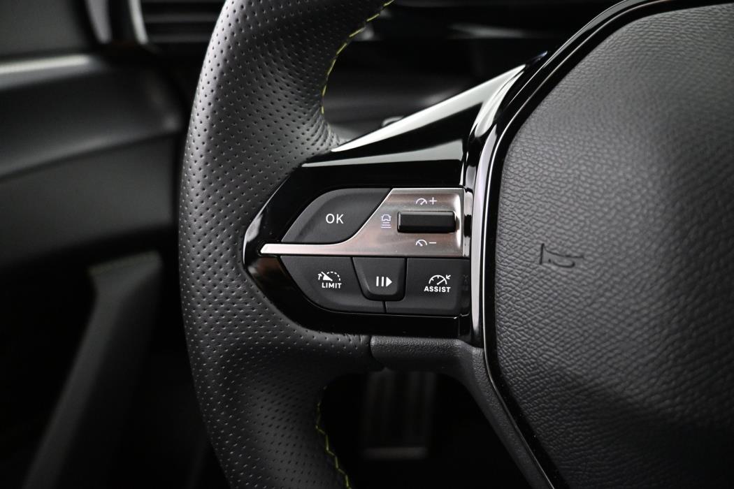 PEUGEOT 408 2024