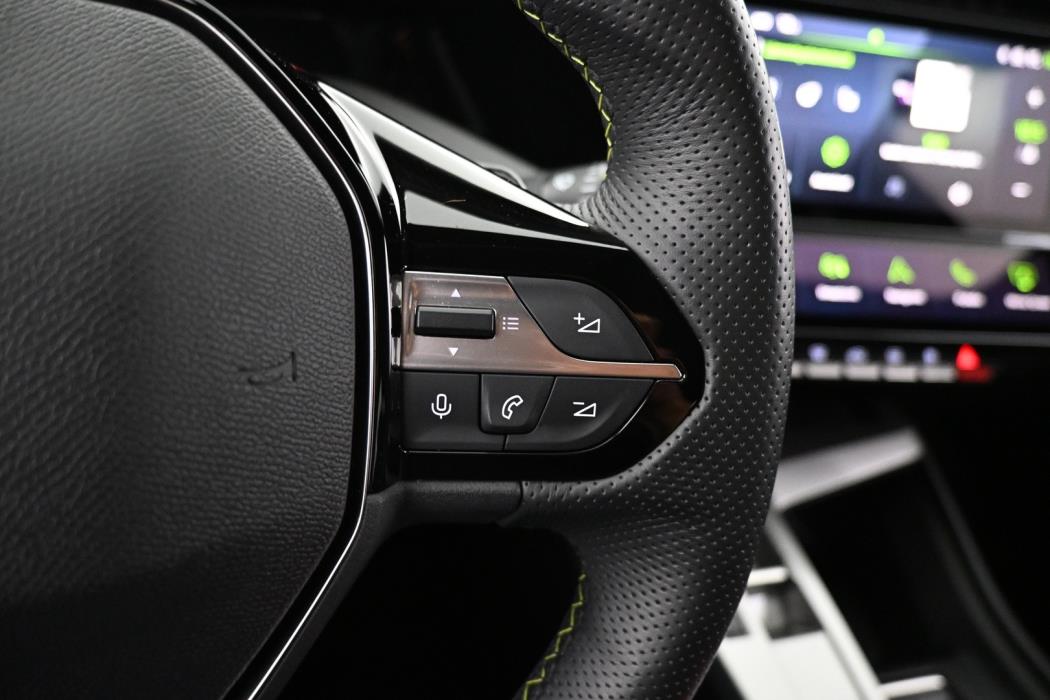 PEUGEOT 408 2024