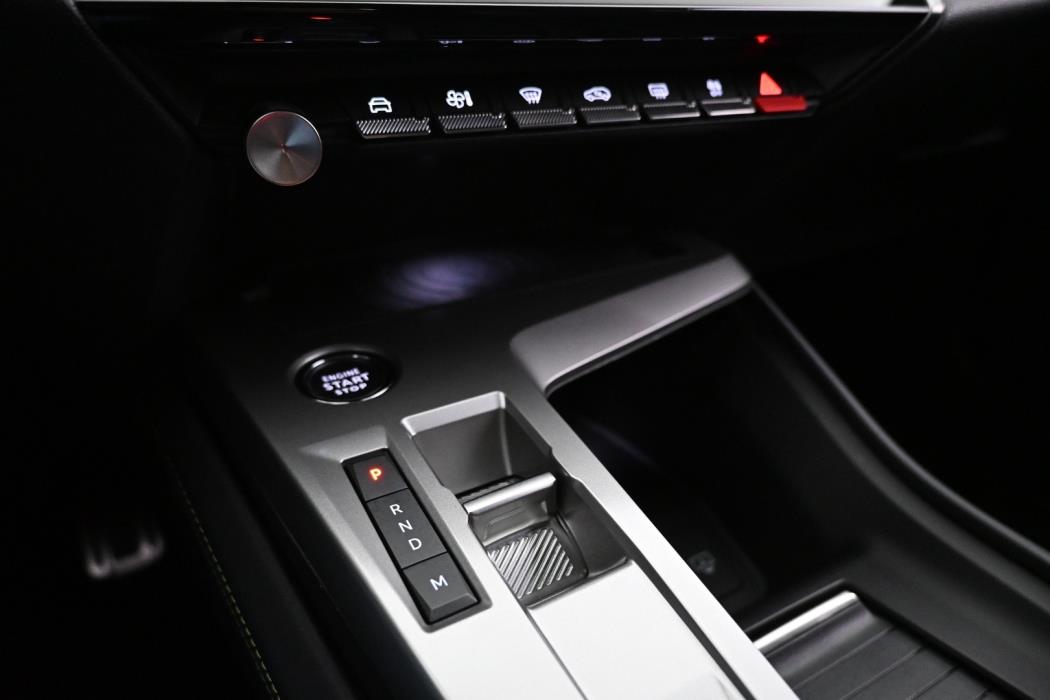 PEUGEOT 408 2024