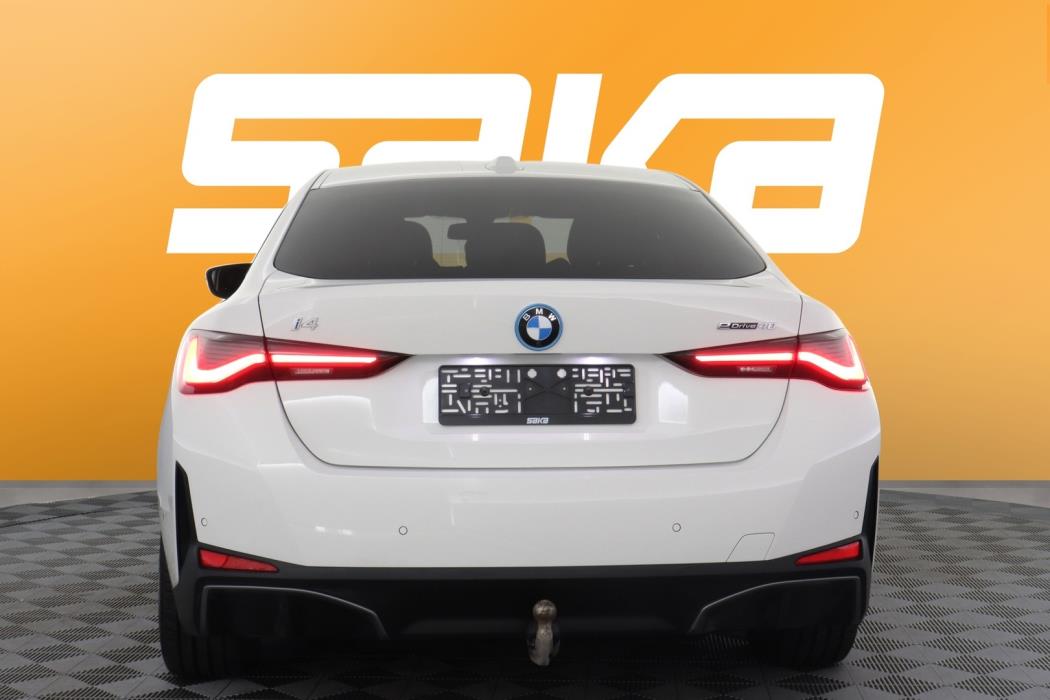 BMW i4 2024