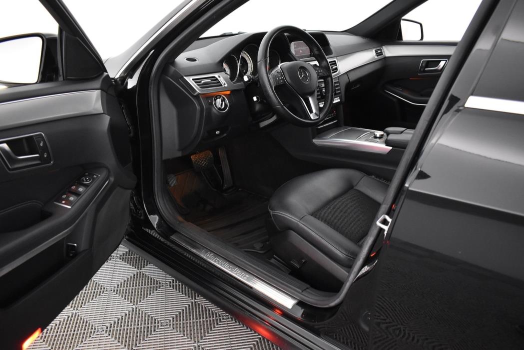 MERCEDES-BENZ E 2015