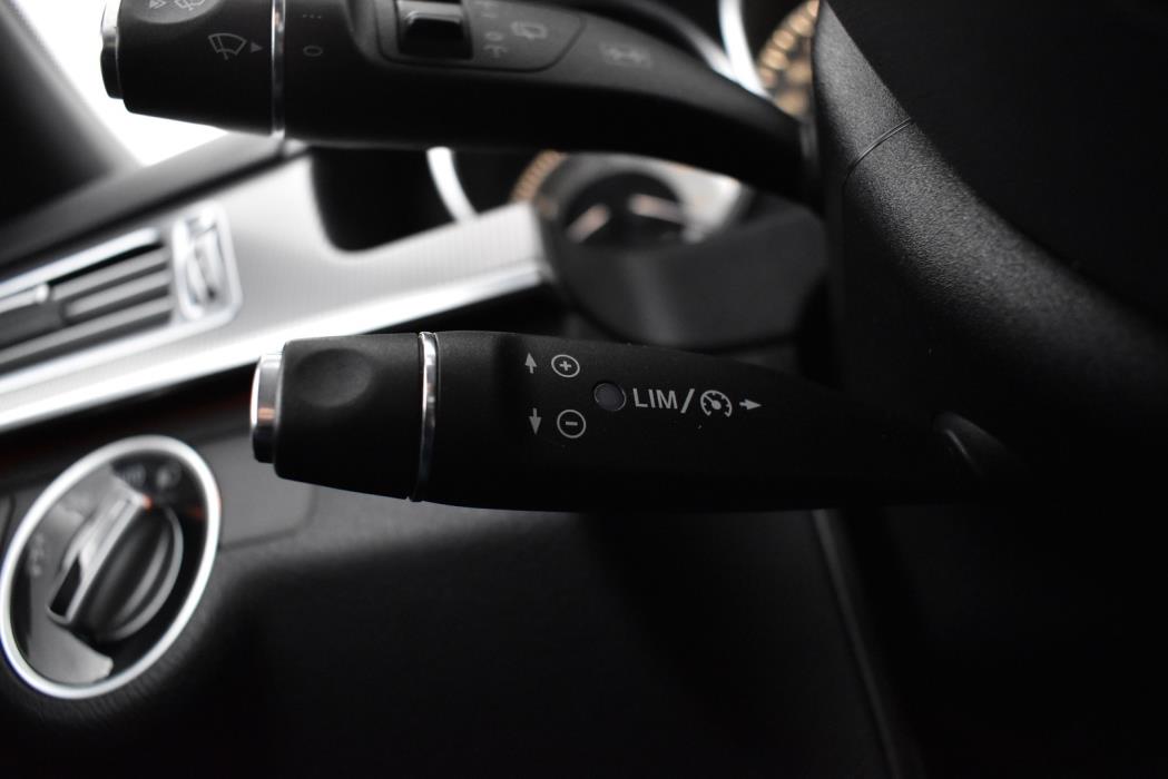 MERCEDES-BENZ E 2015