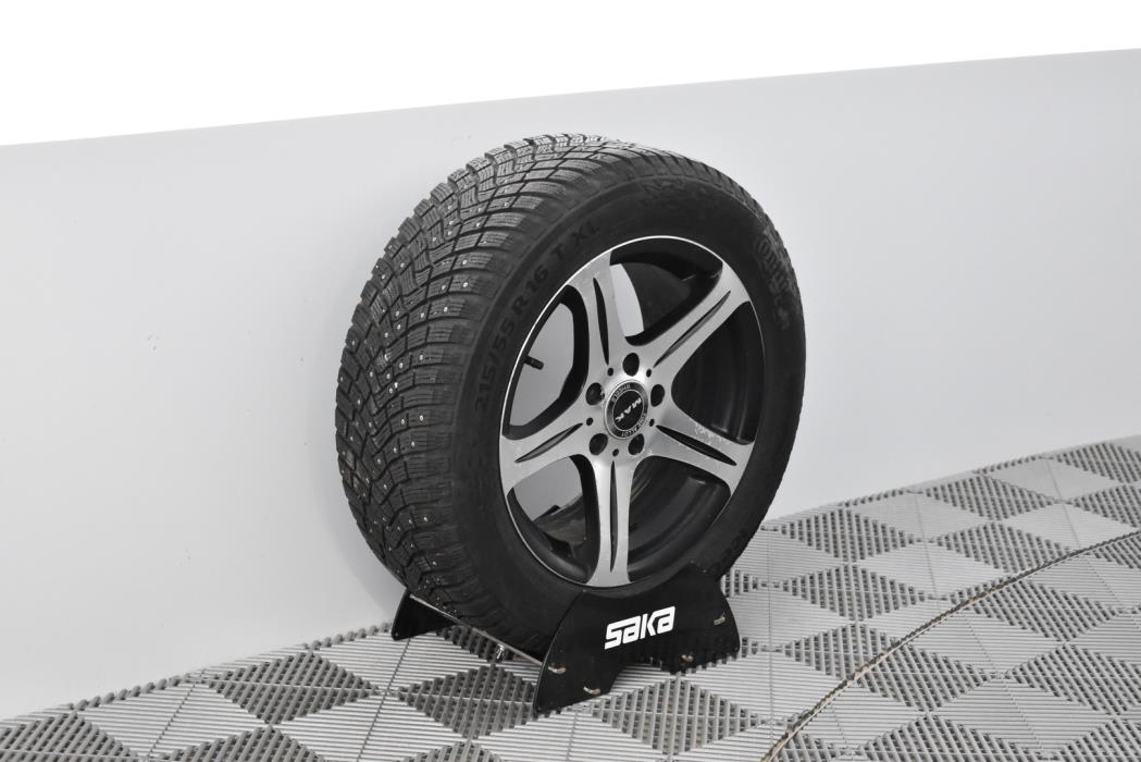 MERCEDES-BENZ E 2015