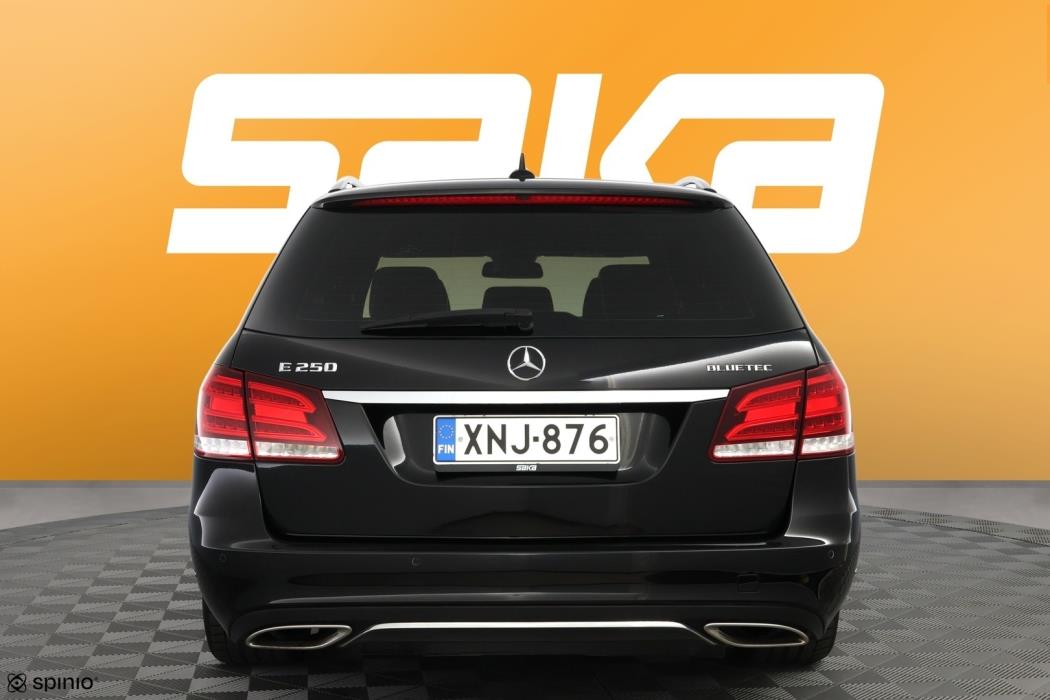 MERCEDES-BENZ E 2015