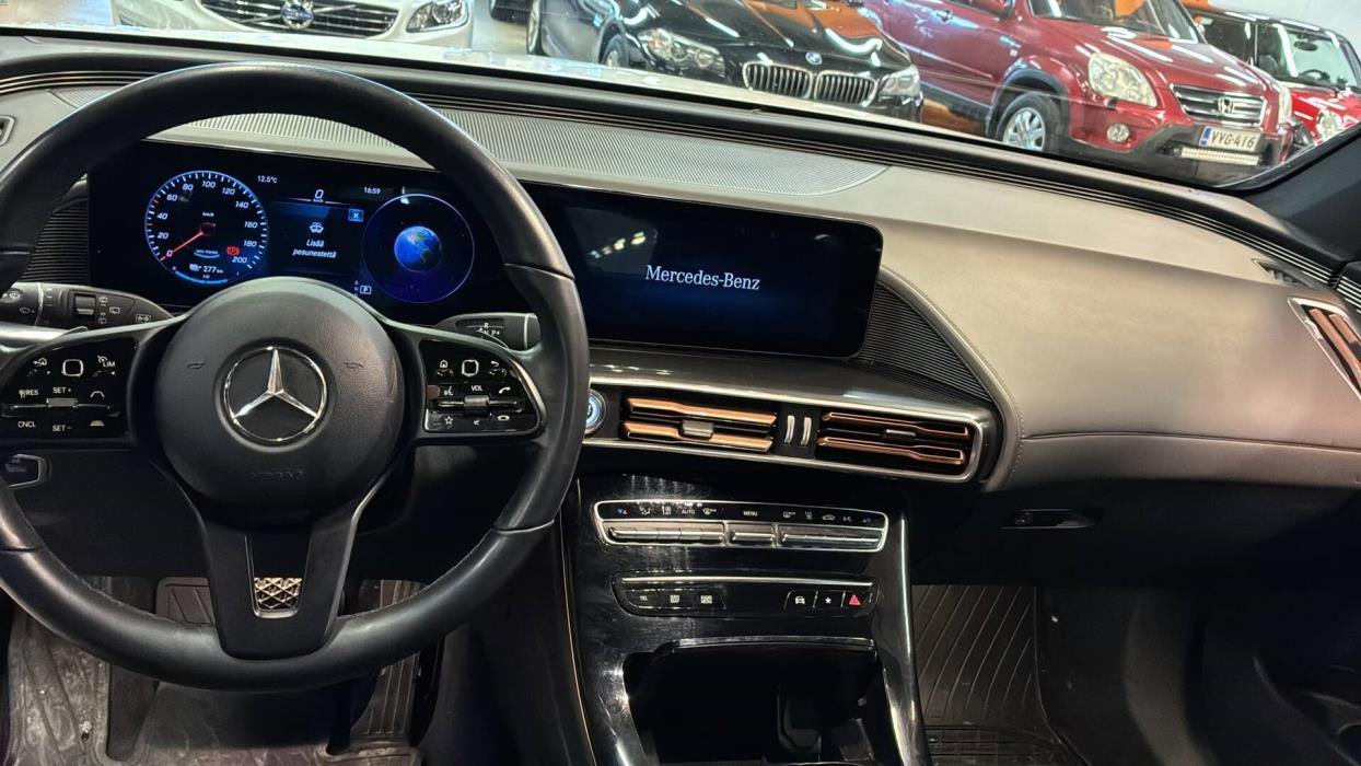 MERCEDES-BENZ EQC 2022