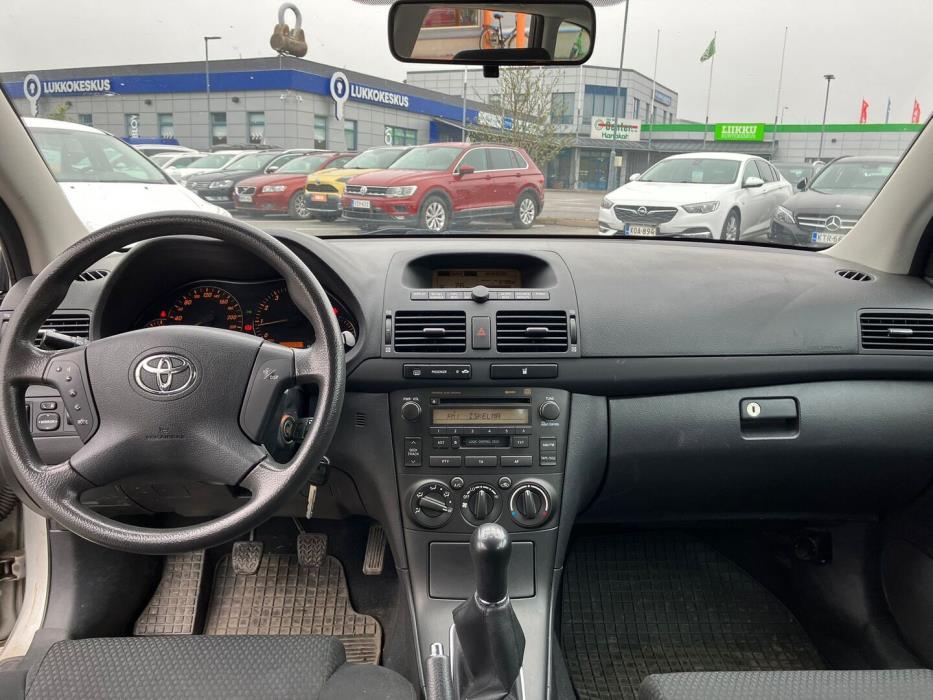 TOYOTA Avensis 2006