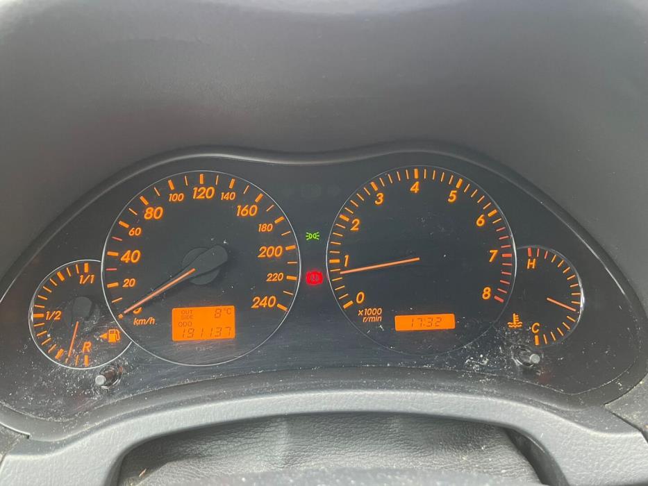 TOYOTA Avensis 2006