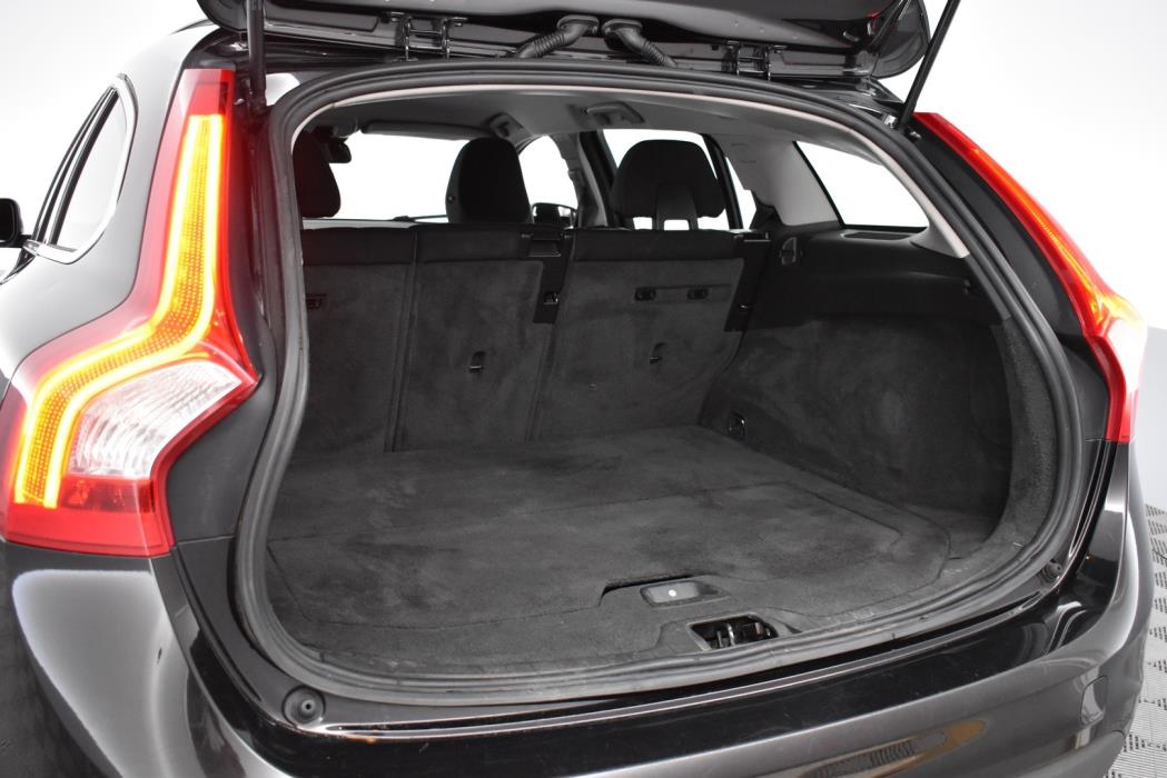 VOLVO V60 2011