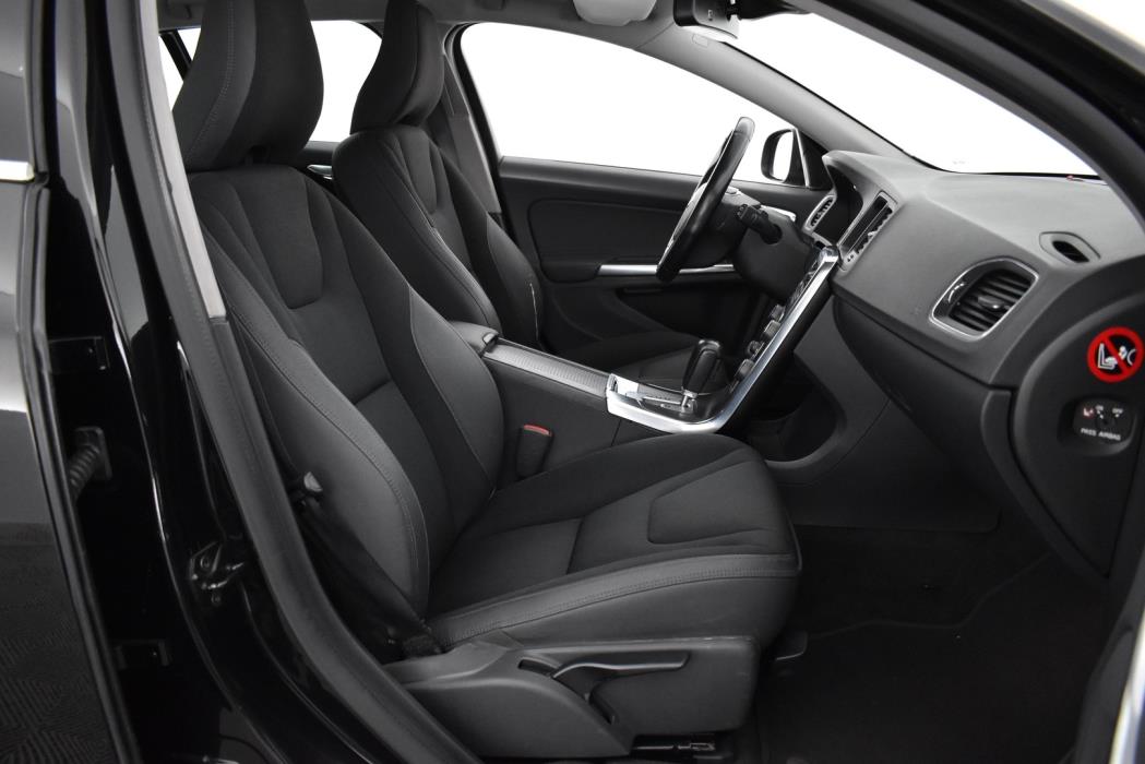 VOLVO V60 2011