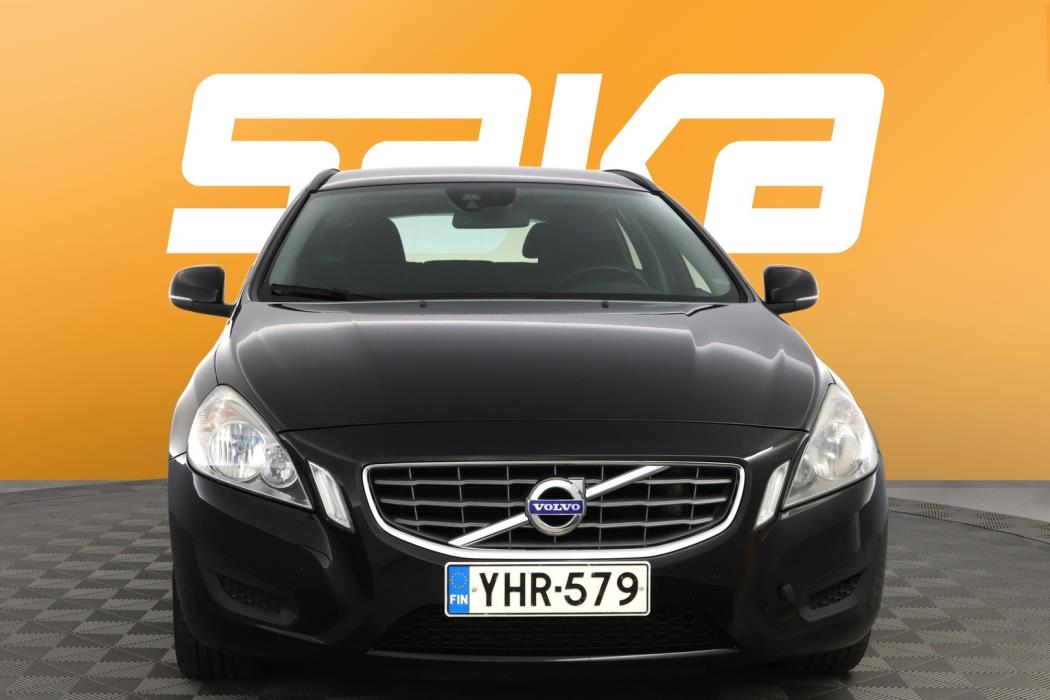 VOLVO V60 2011