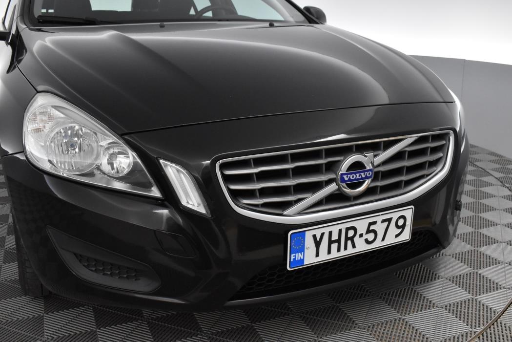 VOLVO V60 2011