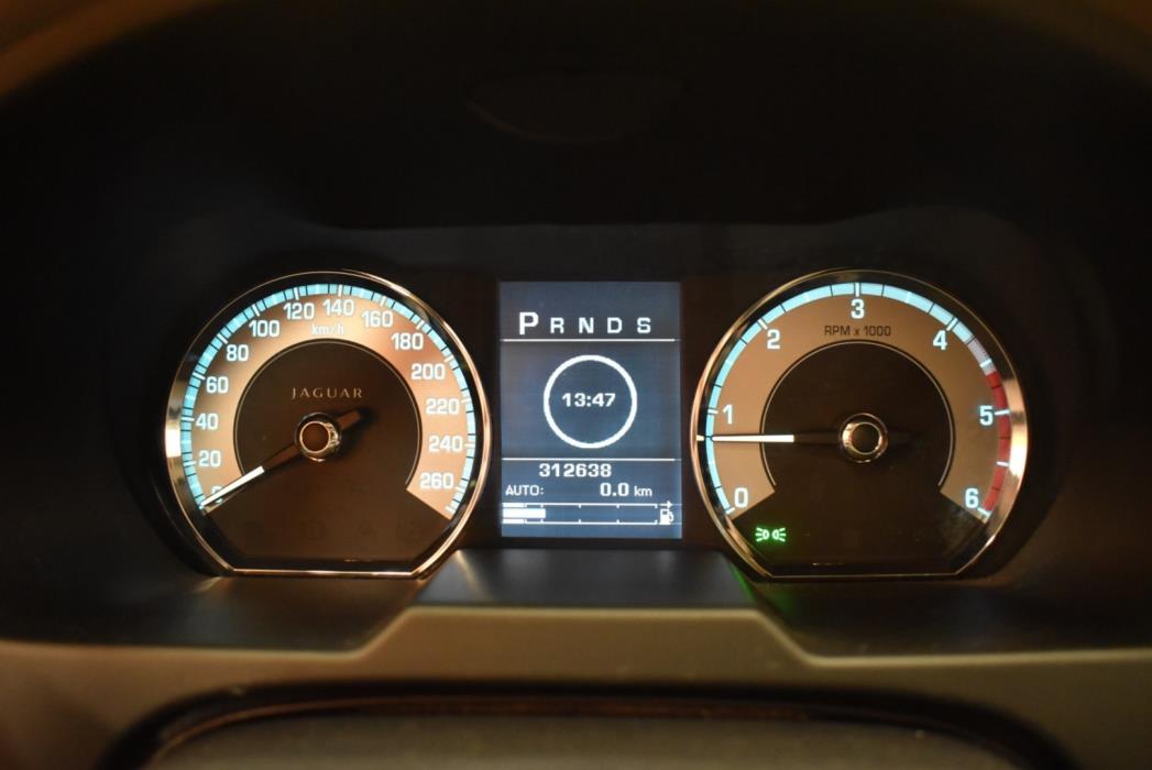 JAGUAR XF 2008