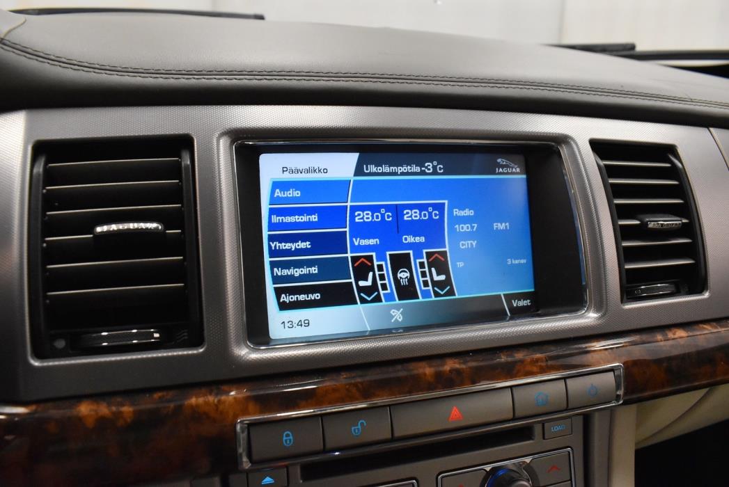 JAGUAR XF 2008