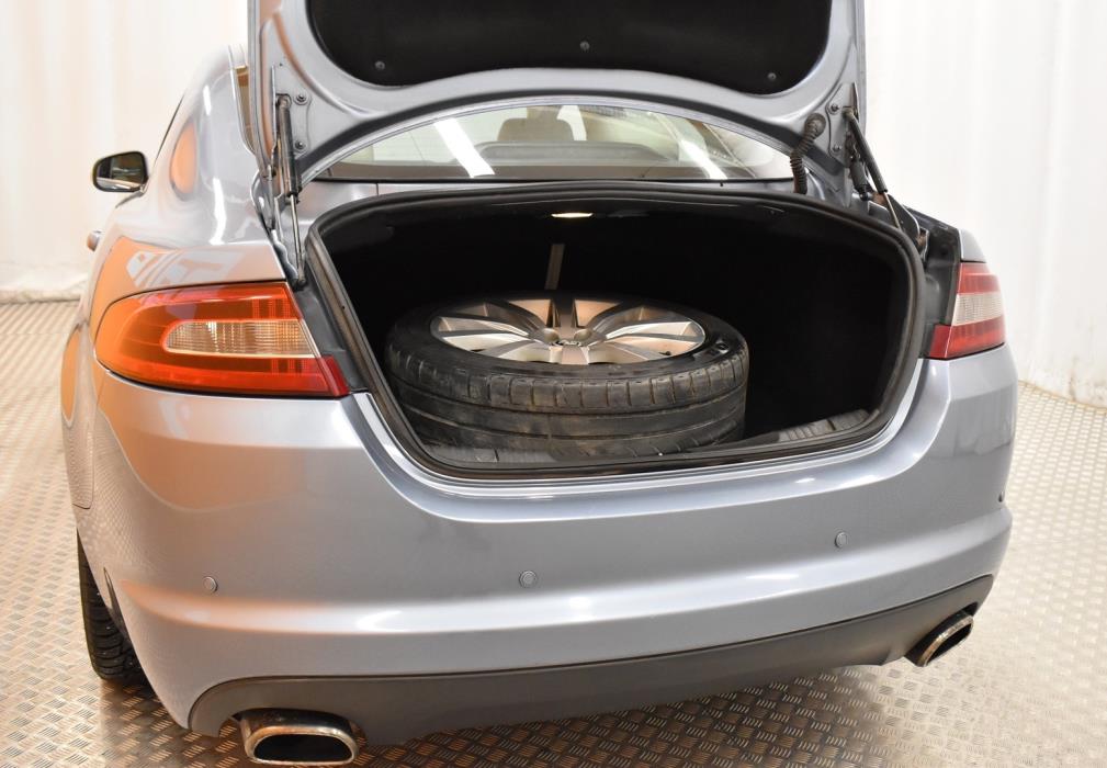 JAGUAR XF 2008