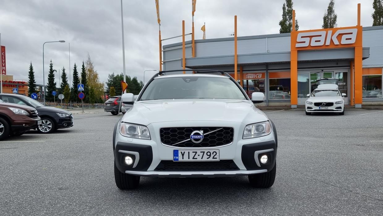 VOLVO XC70 2016
