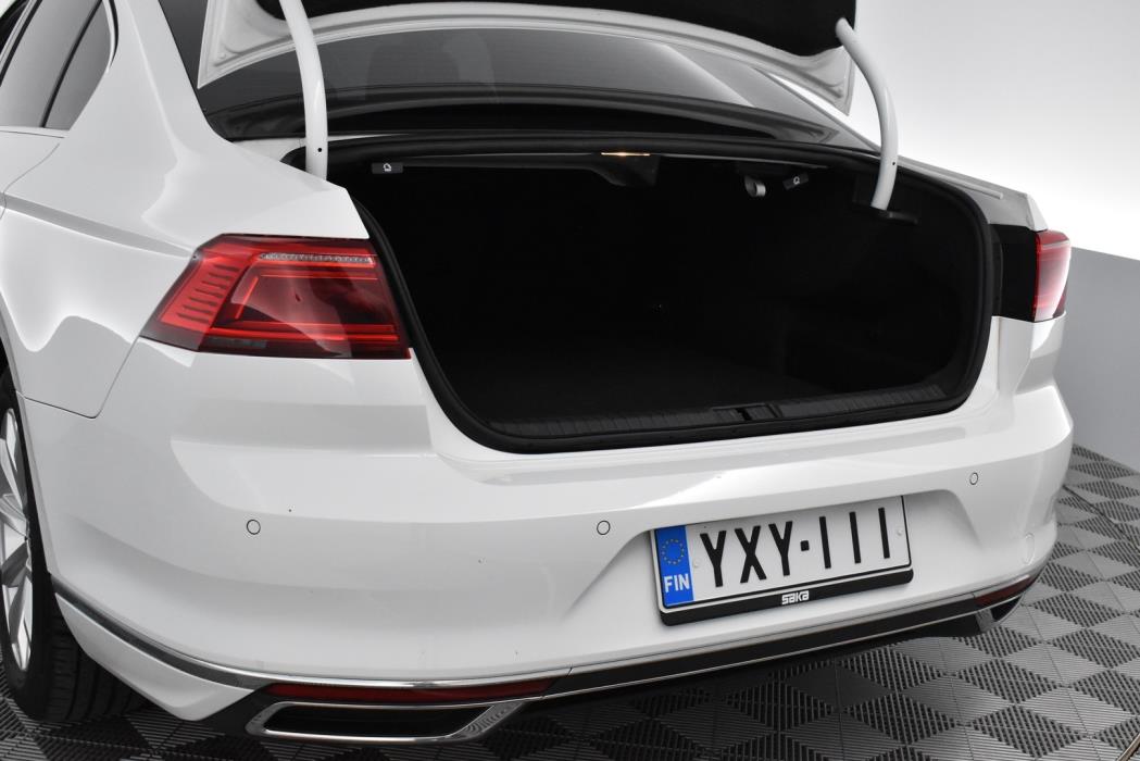 VOLKSWAGEN Passat 2020