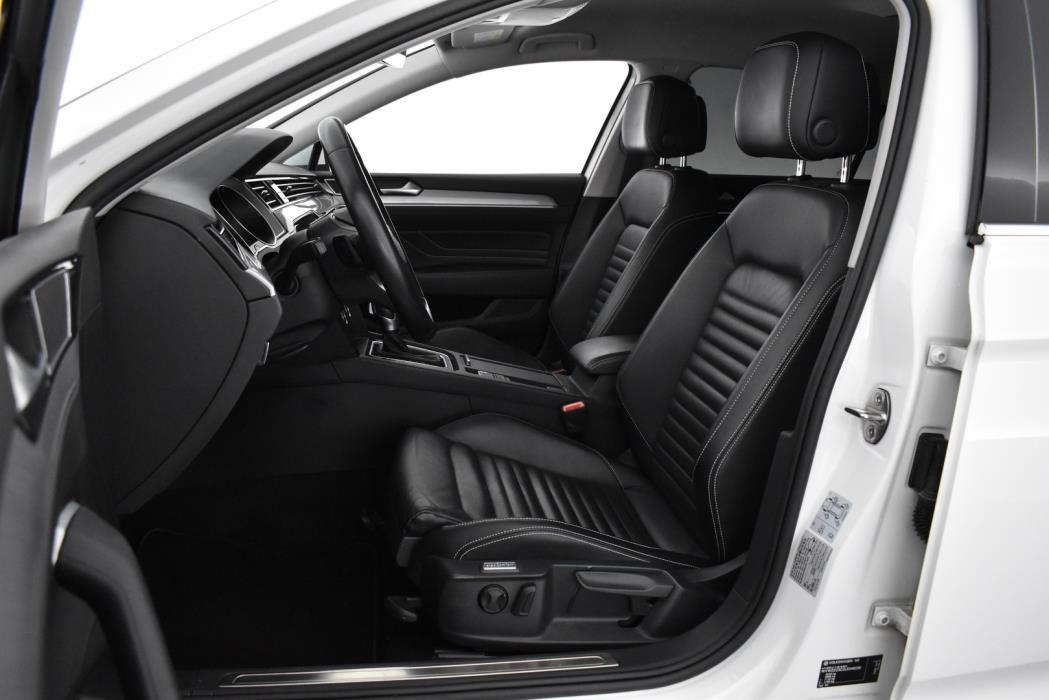 VOLKSWAGEN Passat 2020