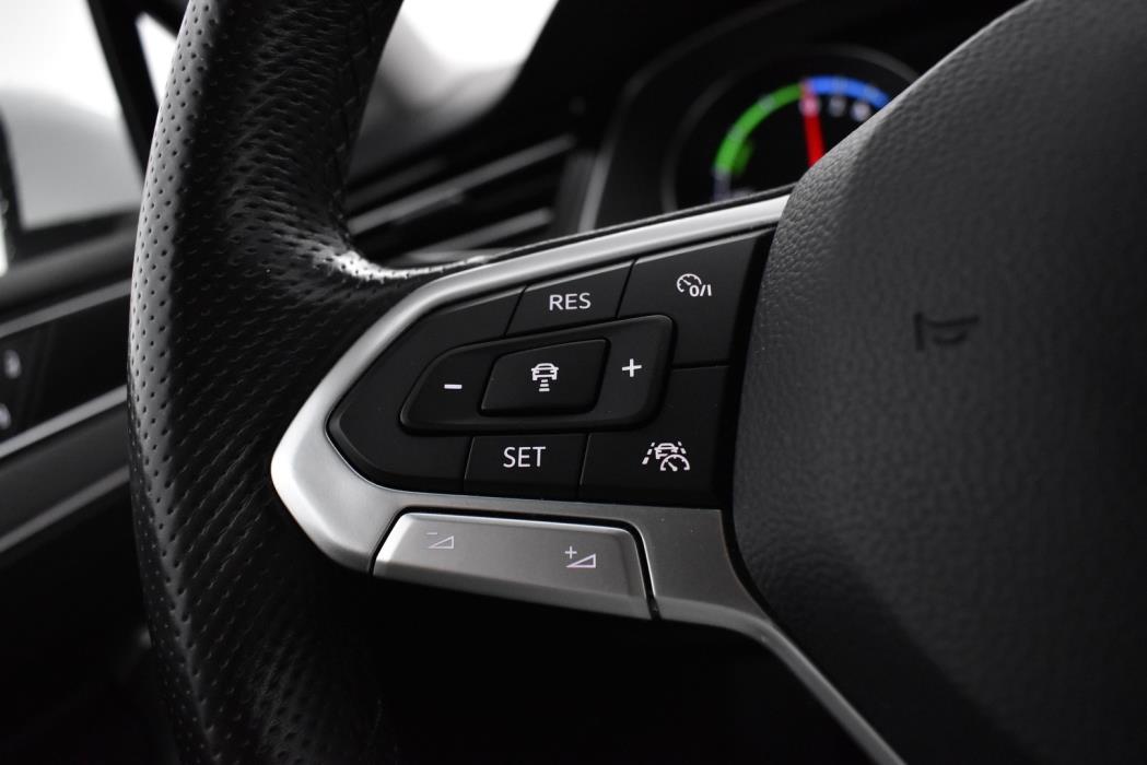 VOLKSWAGEN Passat 2020