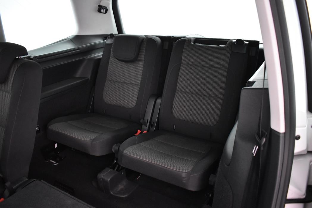 VOLKSWAGEN Sharan 2013