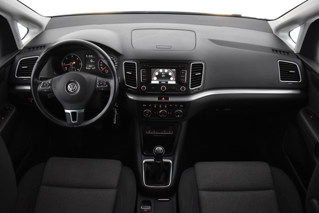 VOLKSWAGEN Sharan 2013
