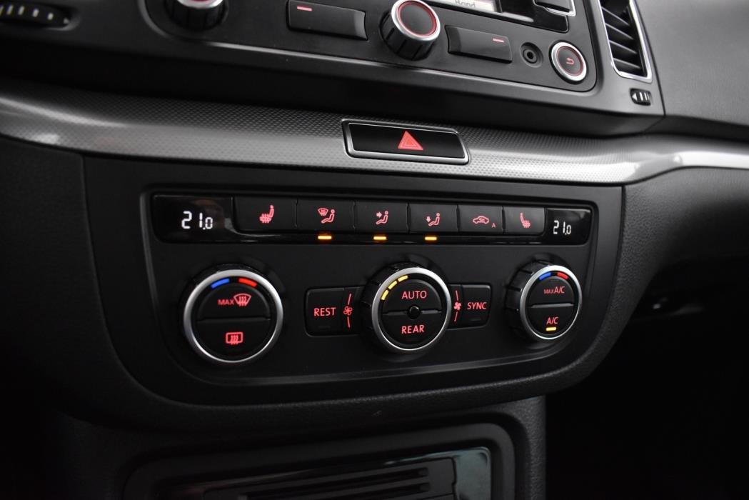 VOLKSWAGEN Sharan 2013