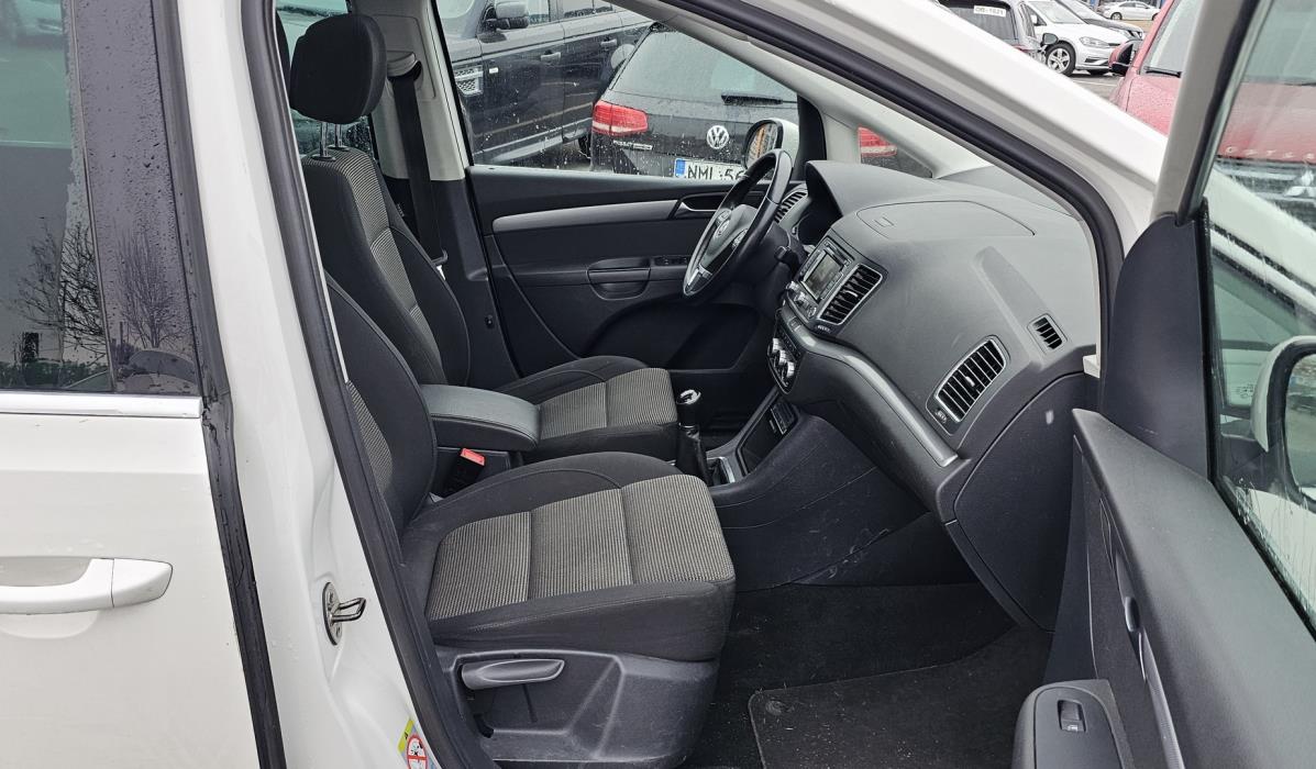 VOLKSWAGEN Sharan 2013
