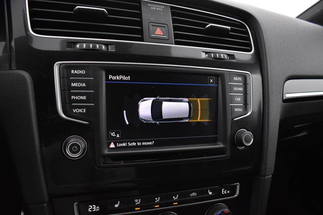 VOLKSWAGEN Golf 2017