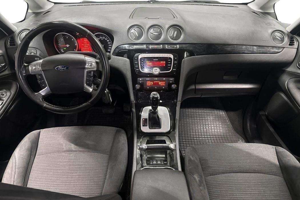 Ford Galaxy 2012