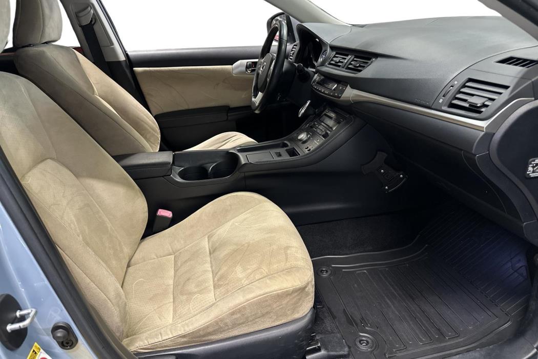 Lexus CT 2011
