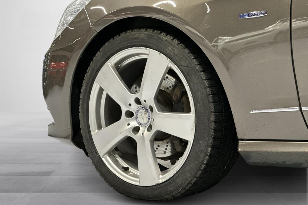 Mercedes-Benz E 2011