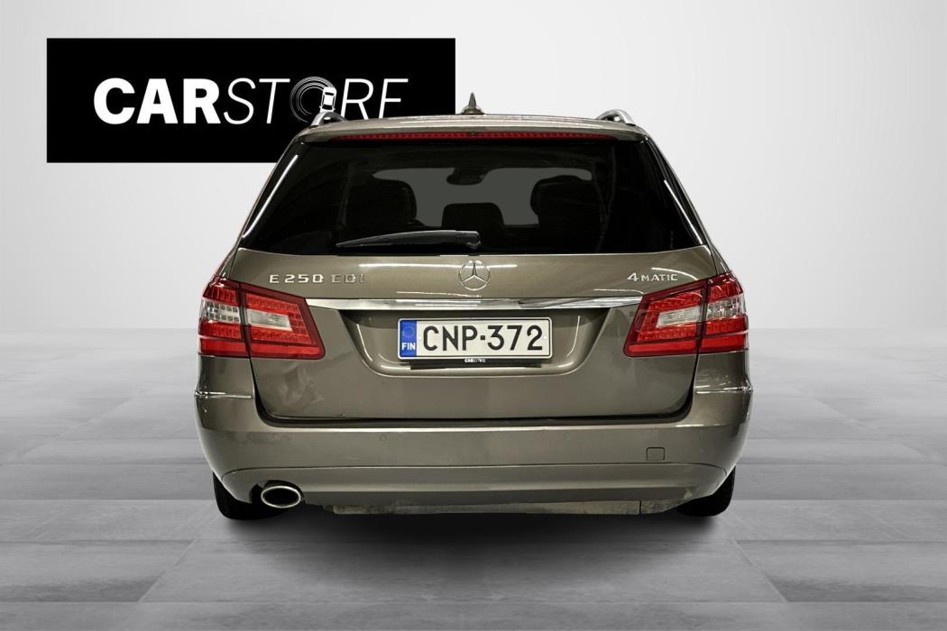 Mercedes-Benz E 2011