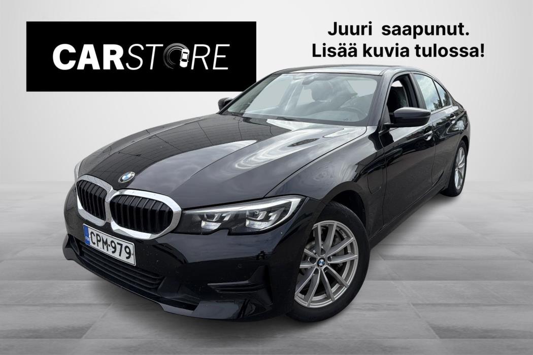 BMW 330 2021